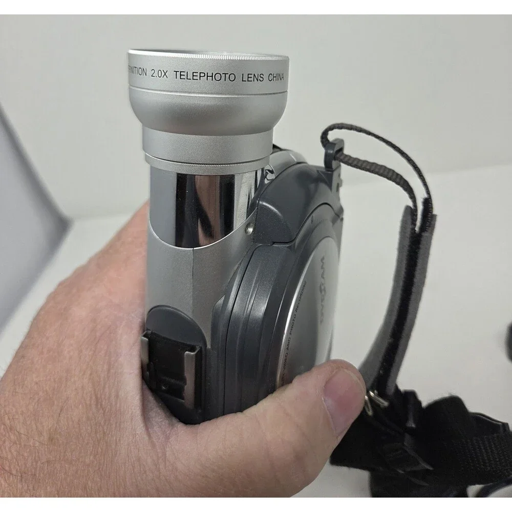 Hitachi DZ-BX35A DVD Camcorder Tested Working Bundle Remote Lenses Charger‎